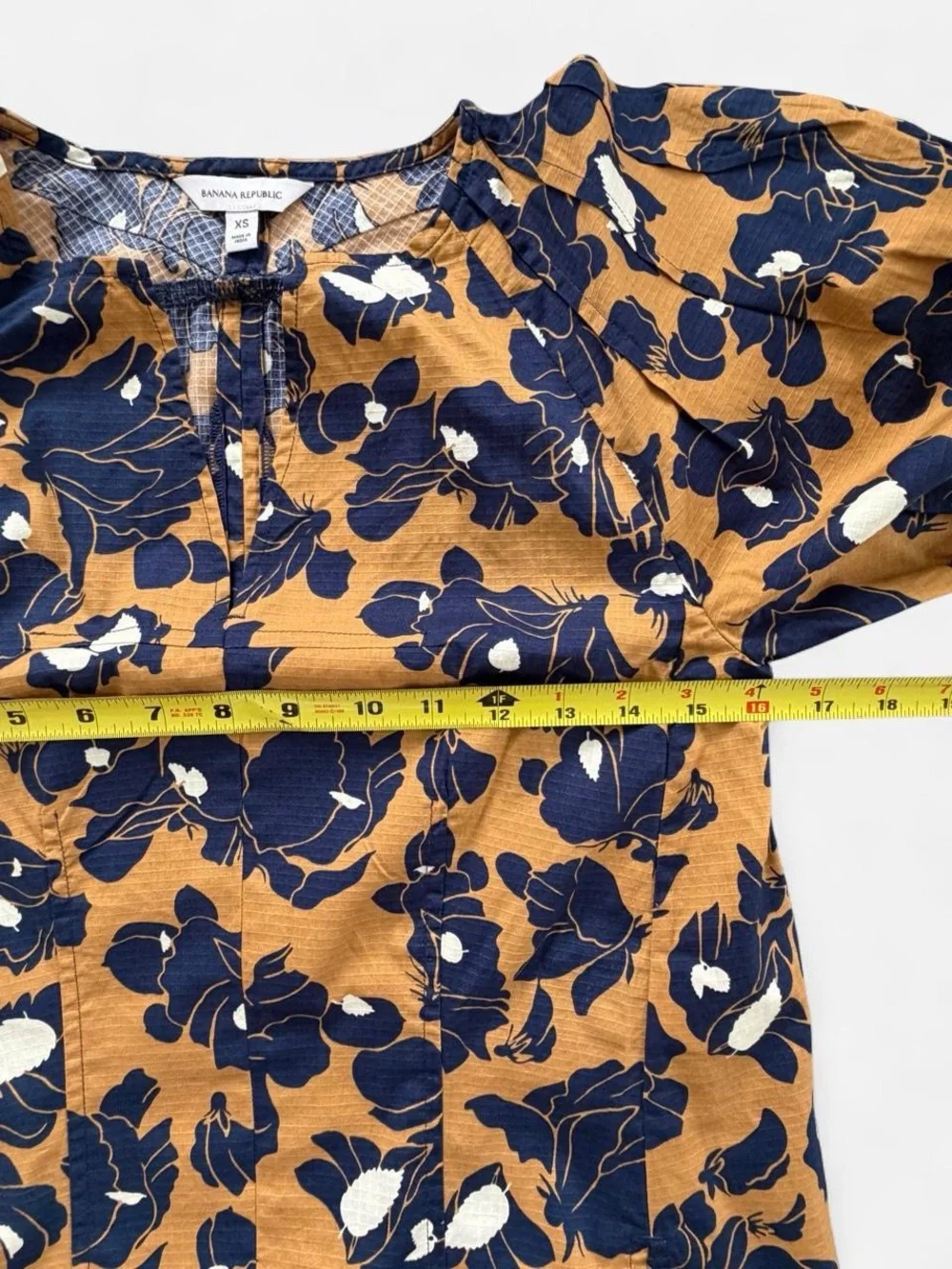 NWOT BANANA REPUBLIC Stretch-Cotton Volume-Sleeve Top
